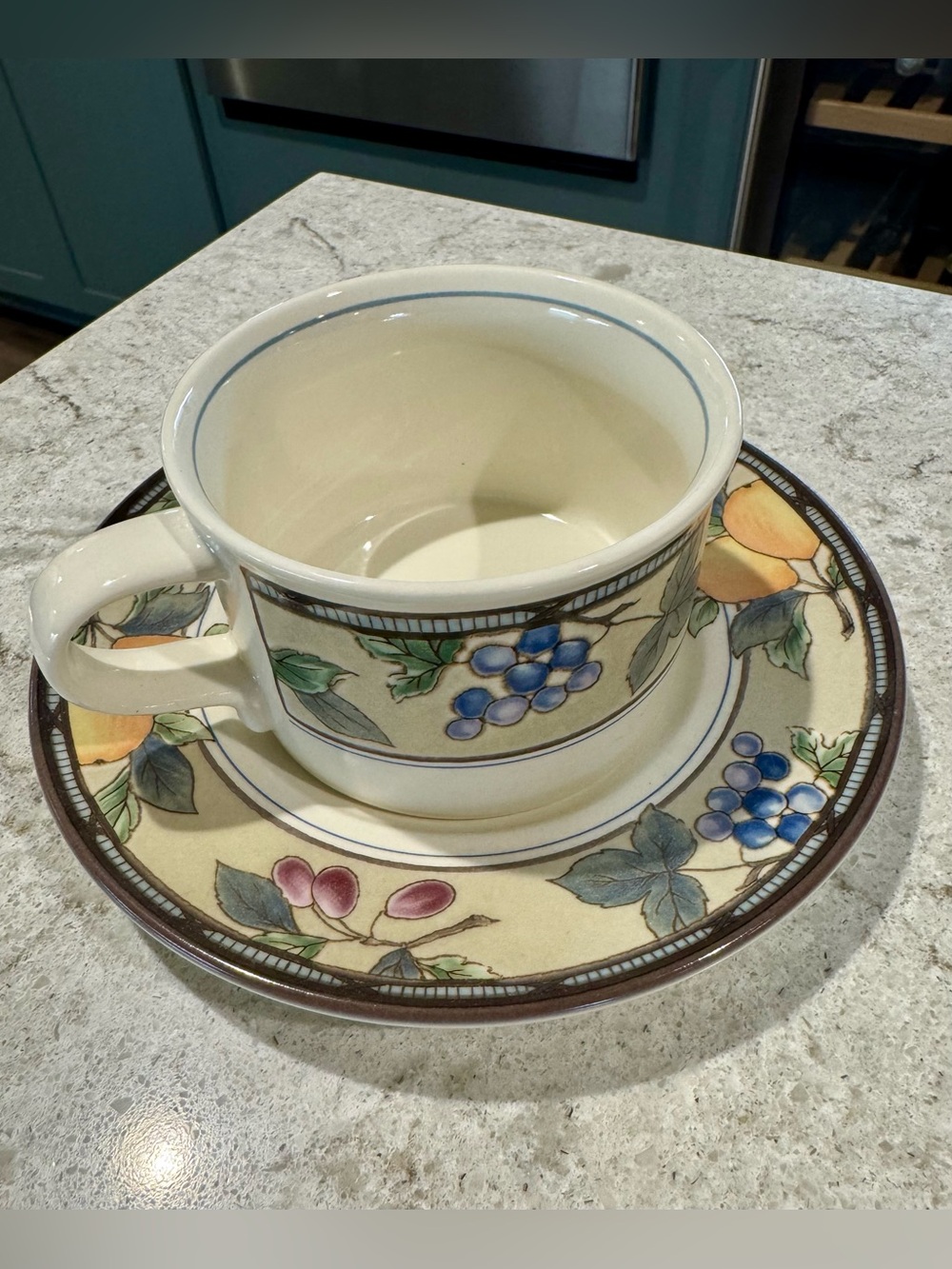 Mikasa Intaglio Garden Harvest CAC29 Flat Cup and Saucer EUC